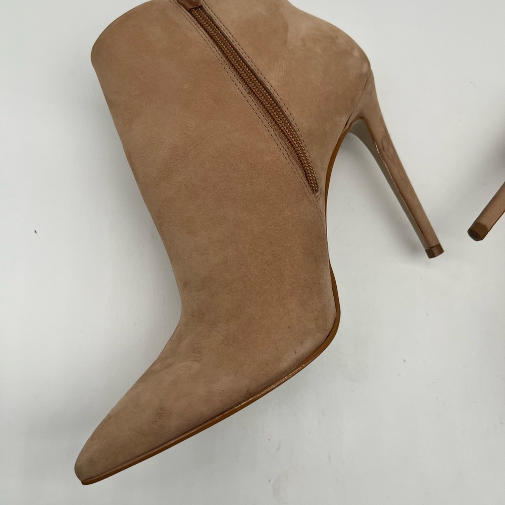Steve Madden Tan Suede Pointed Toe Ankle Booties Stiletto Heel Size 9 - Picture 5 of 16